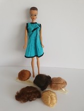 Vintage 60er Jahre Barbie Mode Königin und 5 Perücken und Perückenständer