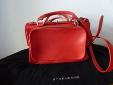 Schultertasche von Strenesse