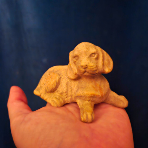 Figure statue dog - statue, basset