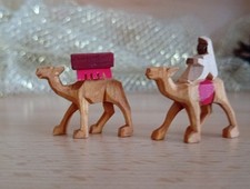 Miniatur 2 geschnitzte Kamele