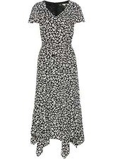 Kleid mit V-Ausschnitt und