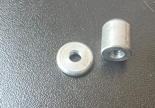 Ersatzmutter für ddr - x,