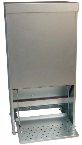 Futterautomat mit trittklappe - futterautomat,