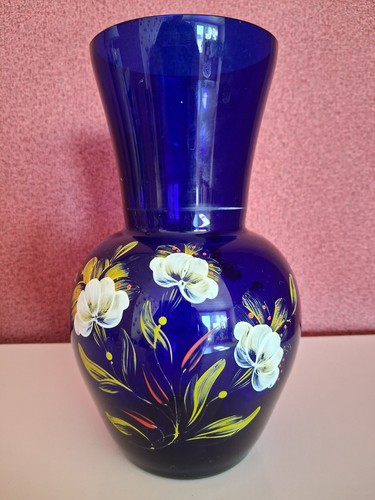 Blaue vase glasmalerei mit - vase,
