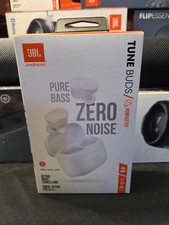 JBL Tune Buds True Wireless In Ear Headphones with Active Noise Cancelling White