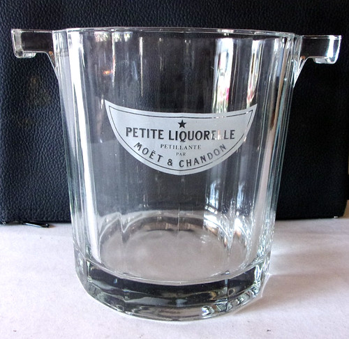Moët chandon petite - &,