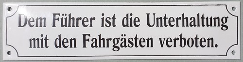 Dem führer ist die - führer,