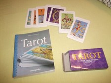 Tarot Set - Karten und Buch -