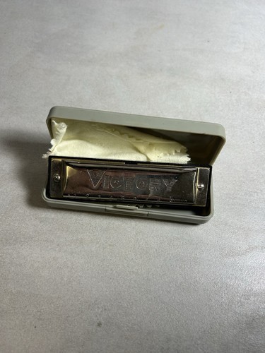 Victory harmonica