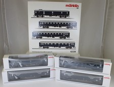 Märklin 42228 Schnellzugwagen-Set zur BR E 17 der DB aus Sammlung mit OVP