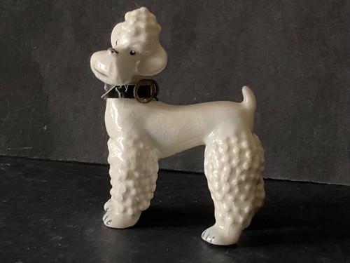 Pudel mit halsband figur - ,