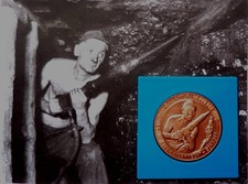  DDR Bergbau Medaille 1988 Adolf Hennecke (1905-1975) - Bergmann in Oelsnitz