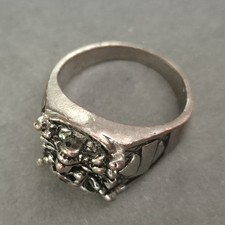 Massiver Herrenring mit Löwenkopf – Silberoptik im Antik-Stil