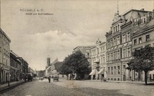 Ak Nowa Sól Neusalz an der Oder Schlesien, Markt und Berlinerstraße - 4668484