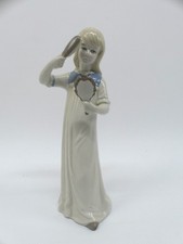 Porzellanfigur Mädchen bei