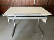 Kettler Kinderschreibtisch +Schreibtischstuhl Farbe weiß gebraucht 1,10m x 0,68m