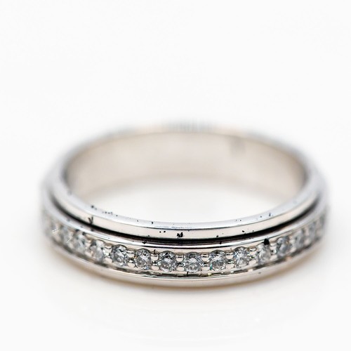 Piaget possession drehring - possession,