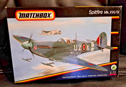 Matchbox spitfire mk - 1:72,