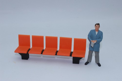 Sitzbank orange bahnsteig - sitzbank,