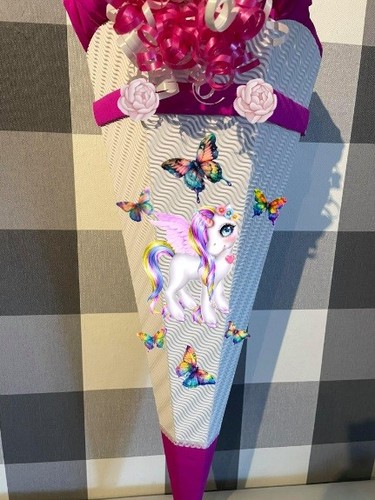 Schultüte zuckertüte - schultüte, /