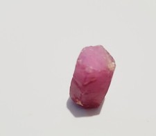Feiner roter rubin - feiner, kristall