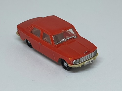 Wartburg 353 rot - ??,