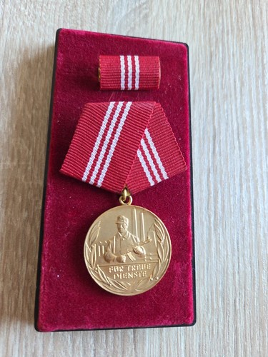 Auszeichnung ddr medaille - ddr:,