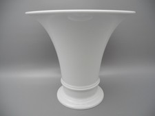 KPM-Berlin Trichtervase weiß