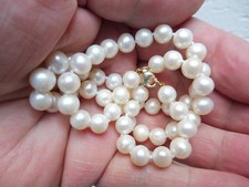 Edle , hochwertige Halskette , Perlenkette mit 585 Goldschließe