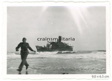 Orig. Foto Soldat mit Schiff