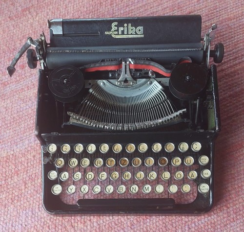 Schreibmaschine erika - schreibmaschine,