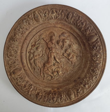 Alter dekorativer Teller