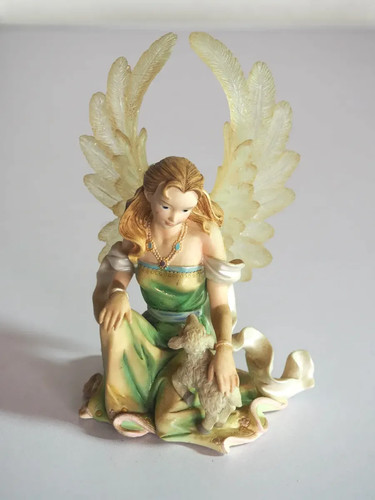 Angels around figur - angels,