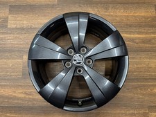 1x Skoda Superb III 3V