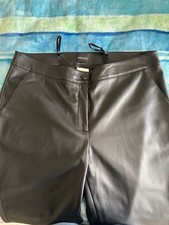 Neue schwarze  Kunstlederhose