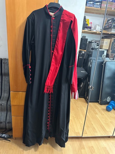 Römische schwarze soutane mit - schwarze,