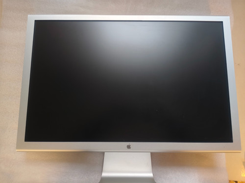 Apple cinema hd - 23",