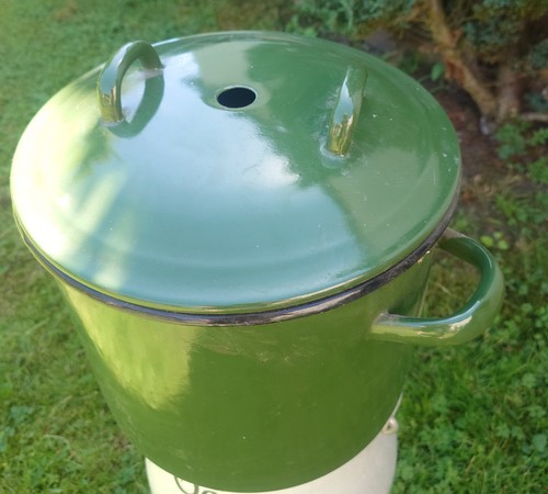 Alter topf mit deckel kochtopf - topf,