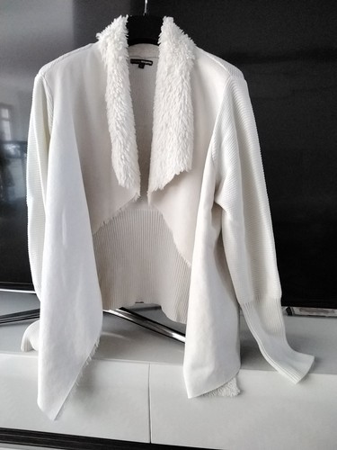 Flauschige strickjacke von - strickjacke,