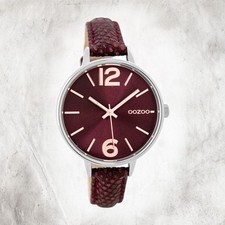 Oozoo Leder Damen Uhr C9482 Analog Quarzuhr Armband weinrot Timepieces UOC9482