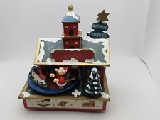 *Karussell*  mit Spieluhr