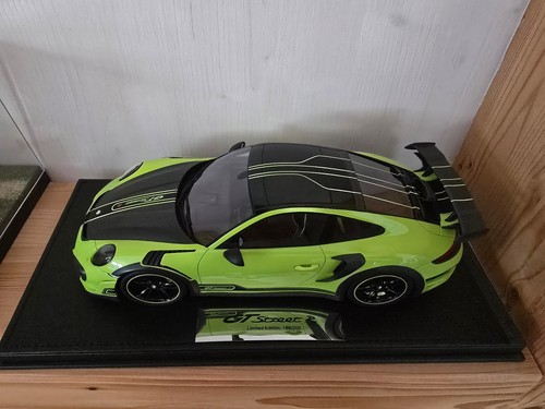 Porsche 911 turbo s typ - 1:18,