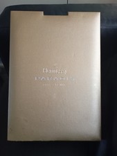 Hennessy Paradis seltene leere