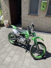 Motorcross In Grün Mit  Gebrauchs Spuren Mehr Details In Der Beschreibung