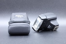 Nikon Speedlight SB-400 Blitz