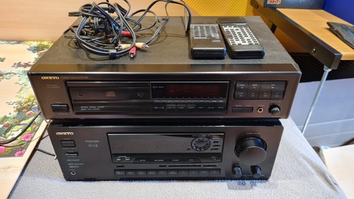 Onkyo compact disk player - player, ri