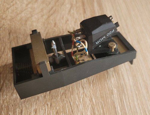 Systemhalter mit akg p20 - akg, mdr