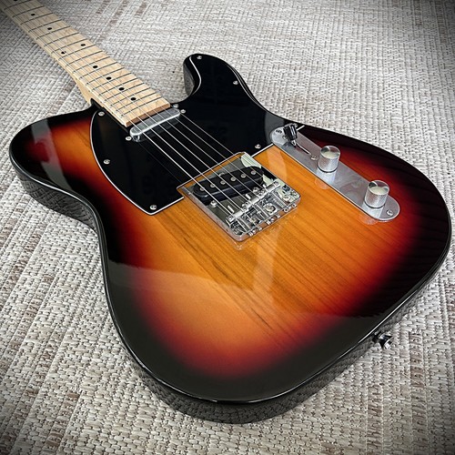 Sunburst electric guitar - sunburst,