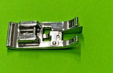 Nähmaschine Overlockfuß für