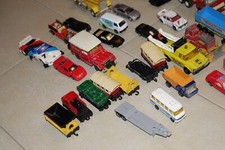 Vintage    Blech-Spielzeug-Autos    70er bis 90er Jahre mehr als 40 teilen